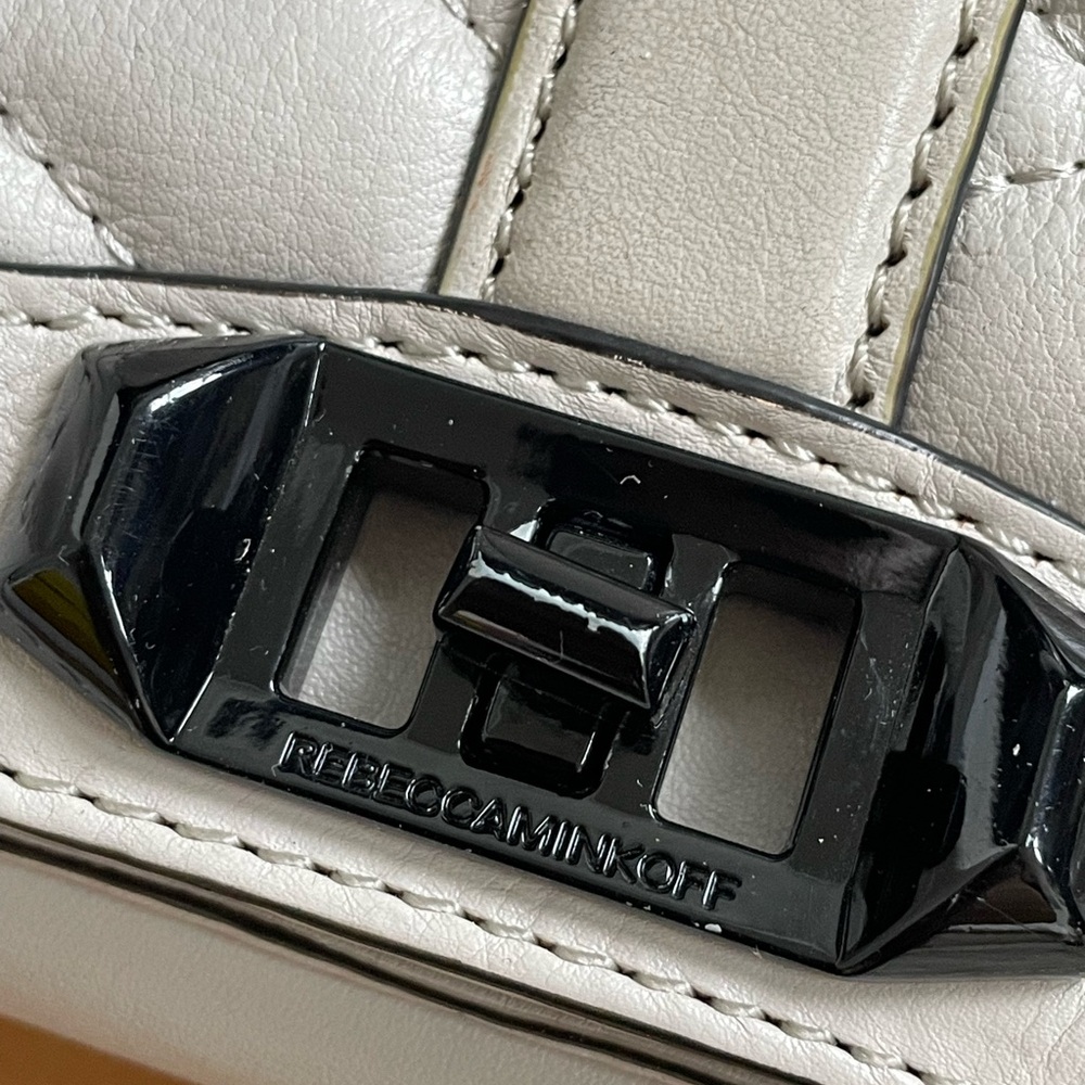 Beige leather purse - Picture 3 of 6